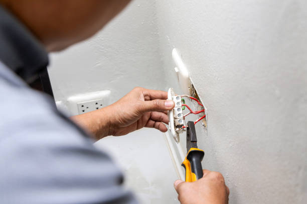 Best Electrical Repair Services  in Crooked Lake Park, FL