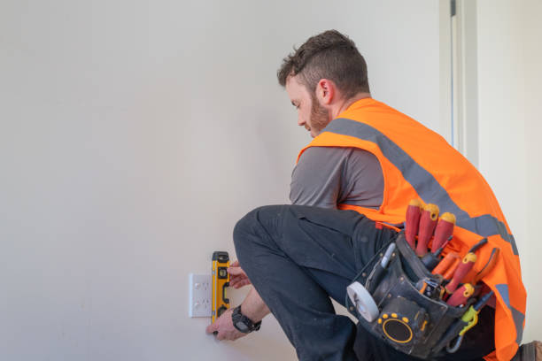 Best Local Electrician Companies  in Crooked Lake Park, FL